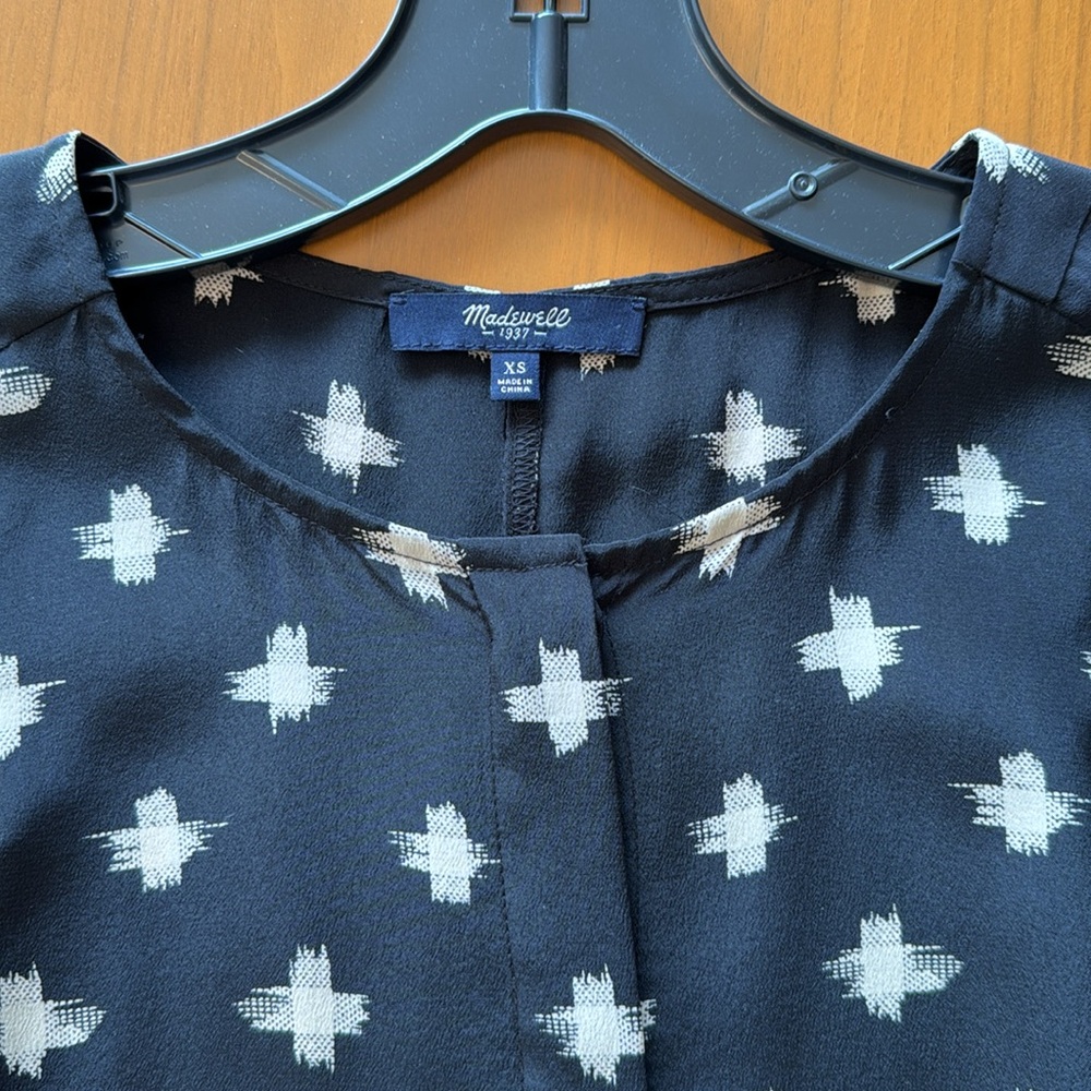 Madewell 100% silk black cream cross tank top blouse size XS EUC - Picture 6 of 6
